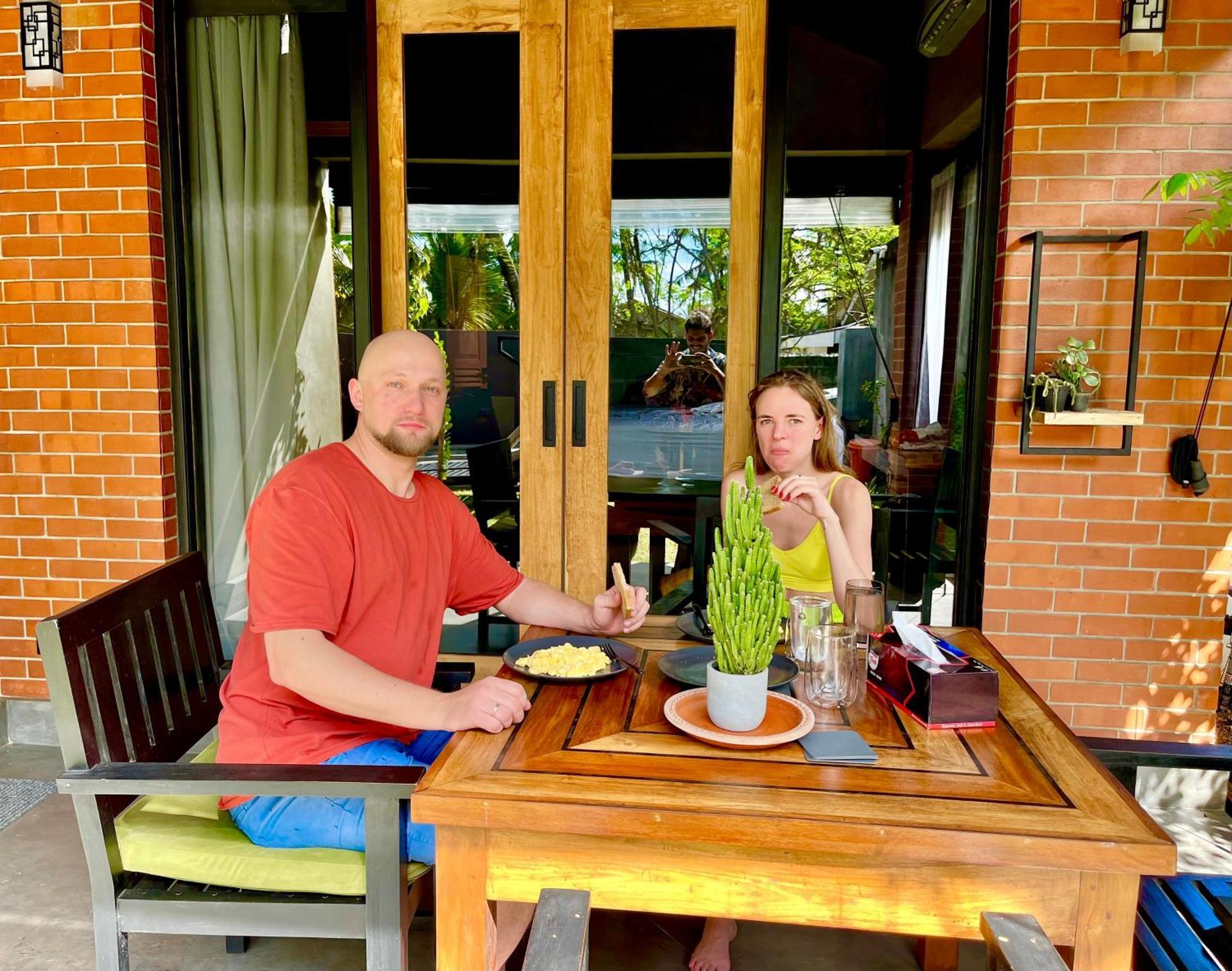 Negombo Morawala Beach Villa Eksteriør bilde